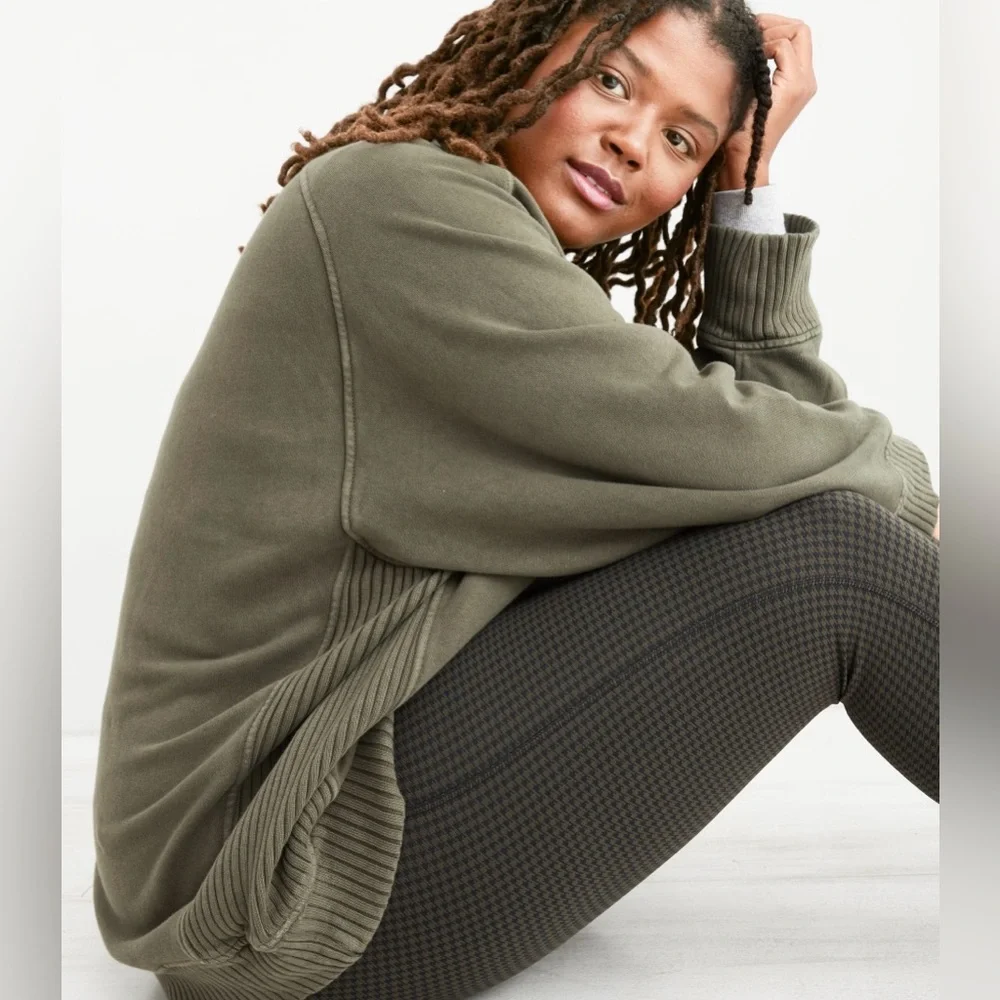 Aerie Down-To-Earth Oversized Crew Sweatshirt Women’s Size Medium (NWOT) - Picture 2 of 15